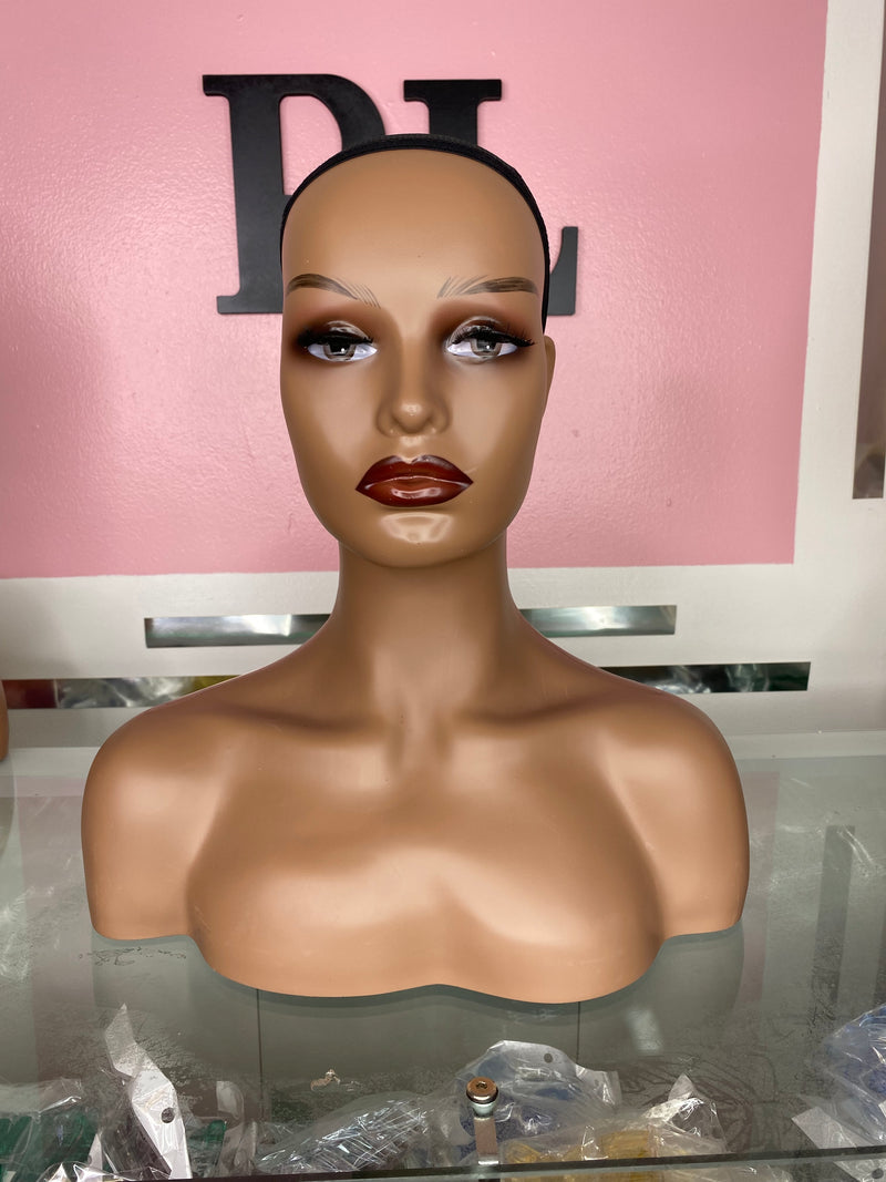 Mannequin Head